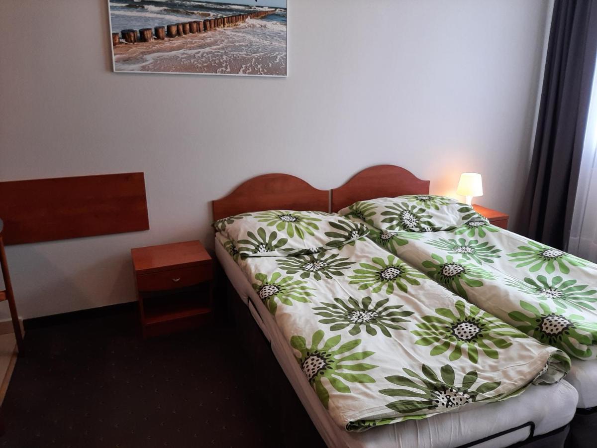 Pensjonat Edana Ustronie Morskie Exteriör bild